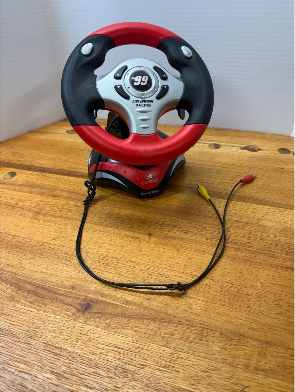 NASCAR Carl Edwards Racing Wheel TV Plug and Play Game Excalibur VR502 Retro